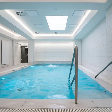 公寓式酒店 Family By Astoria & Medical 4*