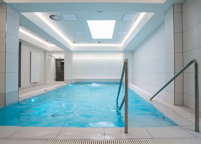 Aparthotel Family By Astoria & Medical 4*